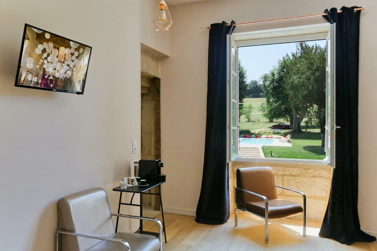 Le Chateau De Camille Saint-Jean-le-Comtal